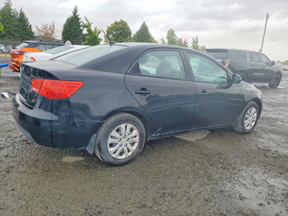 2012 Kia Forte მანქანა იყიდება აუქციონზე, vin: KNAFU4A25C5578153, აუქციონის ნომერი: 67709056