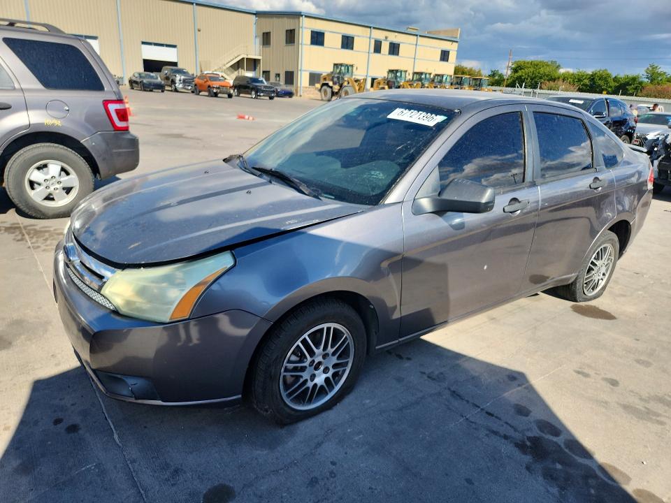 67121396 :رقم المزاد ، 1FAHP3FNXBW147595 vin ، 2011 Ford Focus مزاد بيع