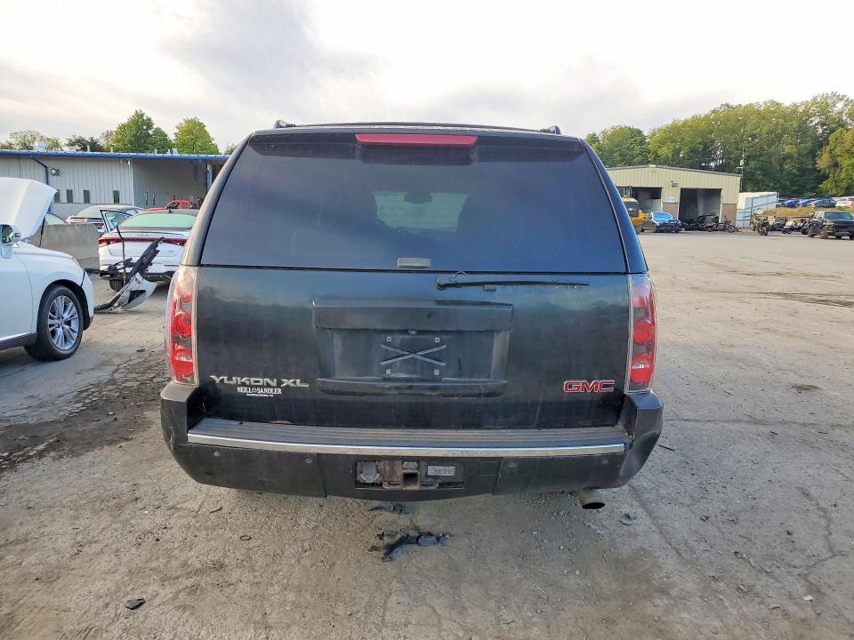 2007 Gmc Yukon Xl მანქანა იყიდება აუქციონზე, vin: 1GKFK66897J208956, აუქციონის ნომერი: 70512506
