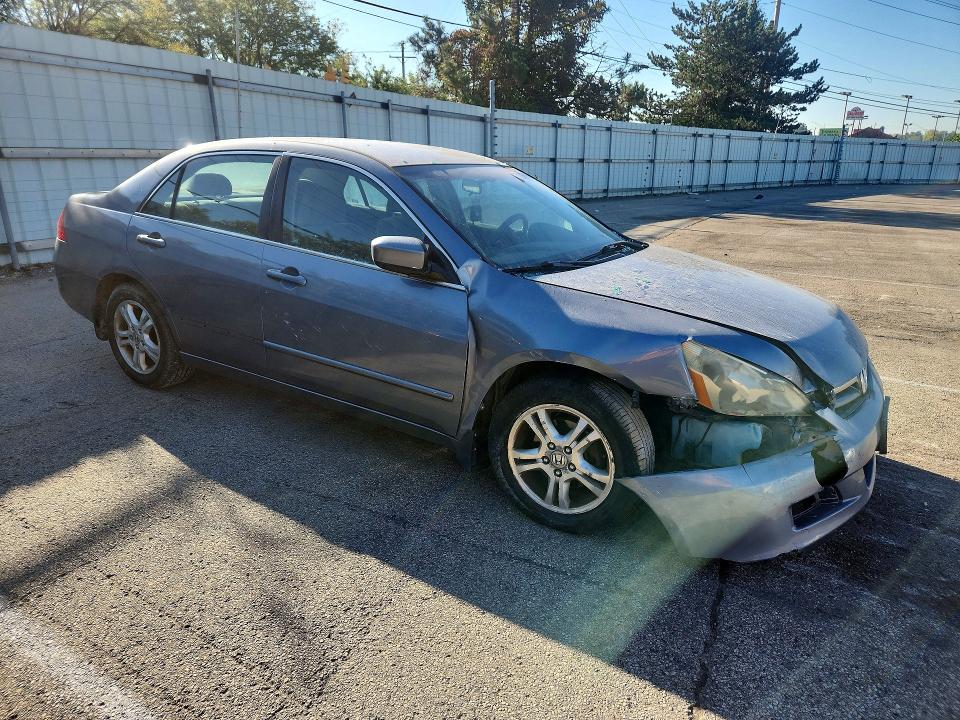 70268046 :رقم المزاد ، 1HGCM56357A006382 vin ، 2007 Honda Accord مزاد بيع