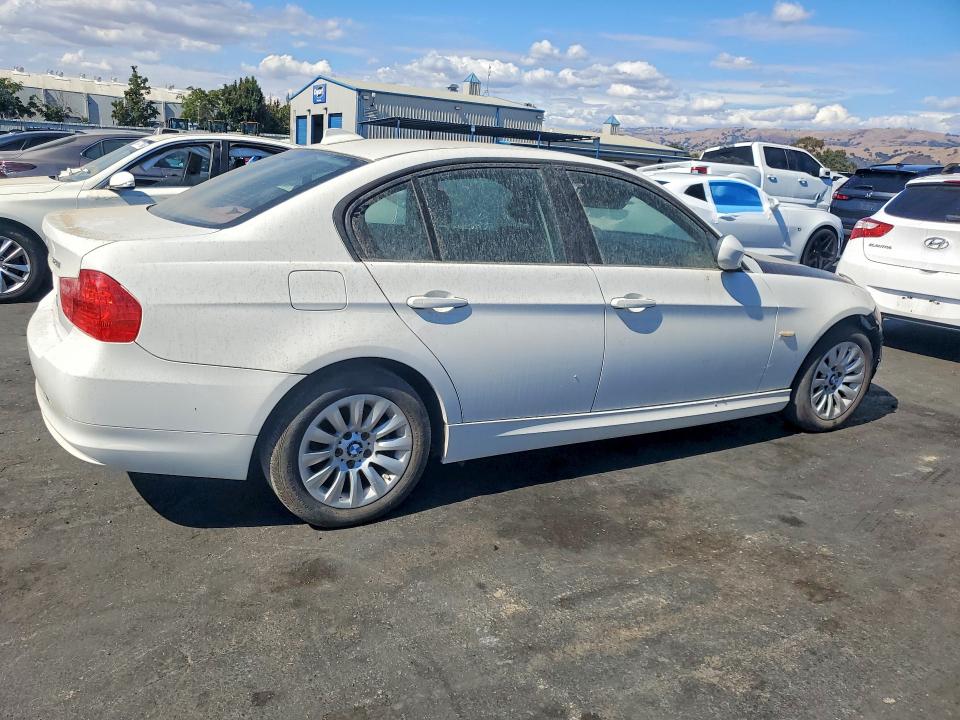 67478906 :رقم المزاد ، WBAPH57539NL80342 vin ، 2009 Bmw 328 مزاد بيع