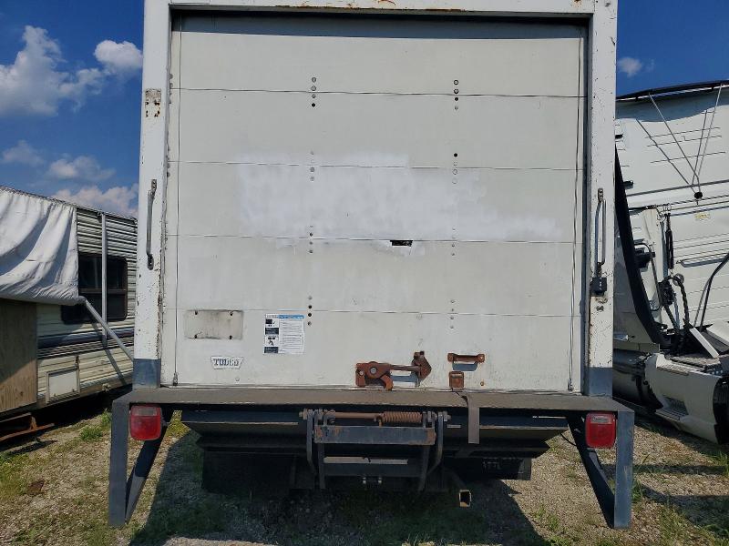 67255136 :رقم المزاد ، 4KLB4B1R9XJ002775 vin ، 1999 Isuzu Npr مزاد بيع