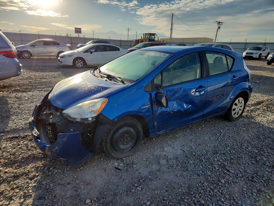 Продажа на аукционе авто 2013 Toyota Prius C, vin: JTDKDTB34D1536519, номер лота: 69578376