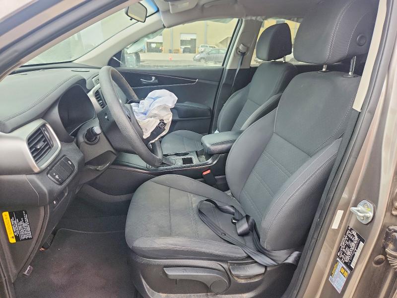 67279716 :رقم المزاد ، 5XYPG4A35HG297654 vin ، 2017 Kia Sorento مزاد بيع