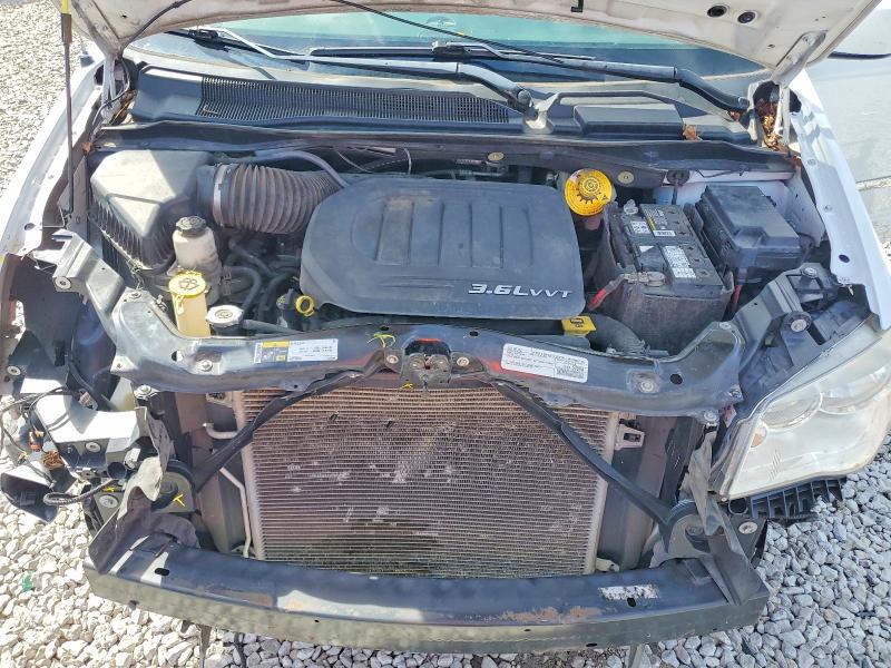 2016 Chrysler Town & Country მანქანა იყიდება აუქციონზე, vin: 2C4RC1BG8GR261066, აუქციონის ნომერი: 68817796