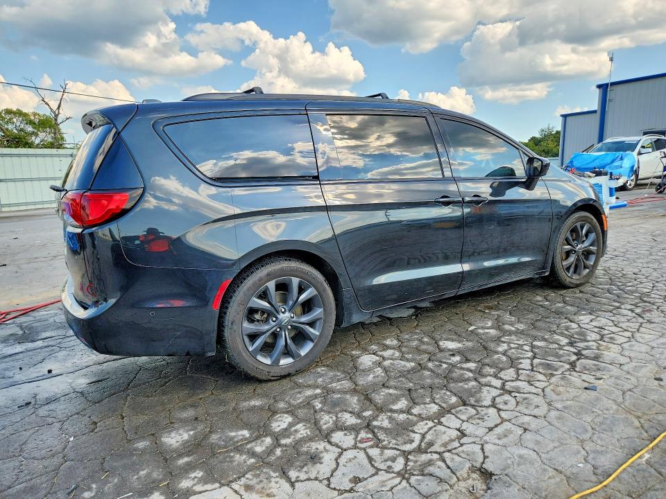 Продаж на аукціоні авто 2018 Chrysler Pacifica, vin: 2C4RC1EG6JR204240, номер лоту: 67494056