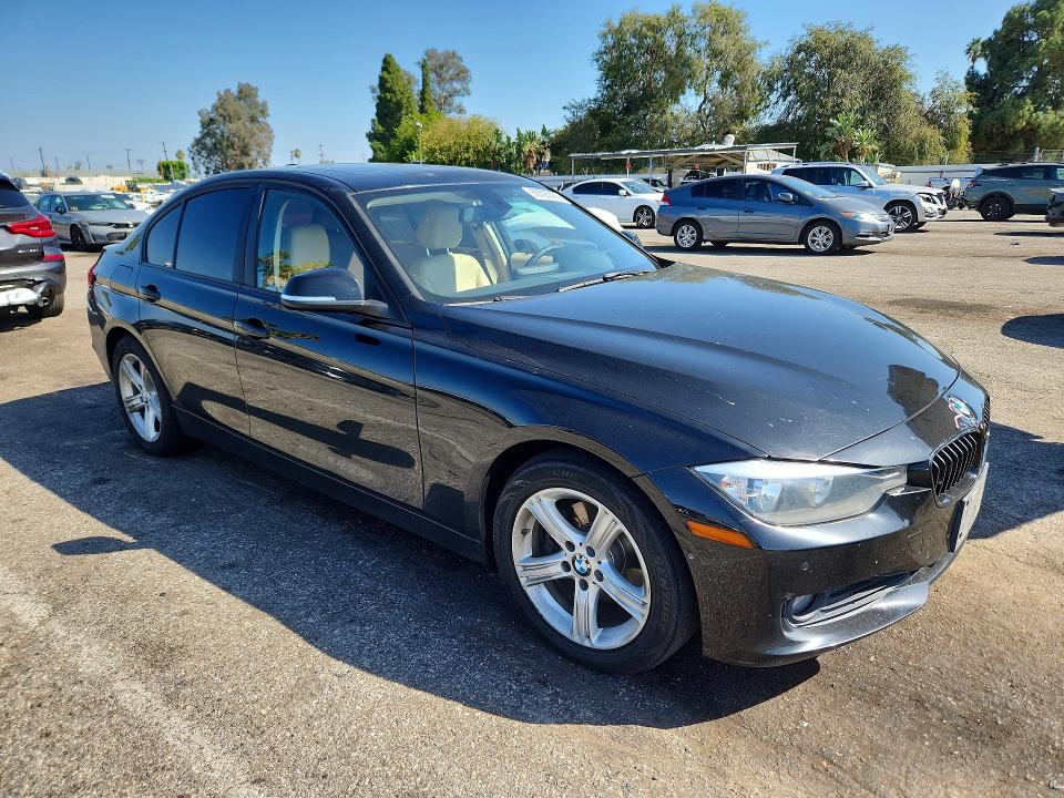 2012 Bmw 328 მანქანა იყიდება აუქციონზე, vin: WBA3C1C59CF433896, აუქციონის ნომერი: 69395786