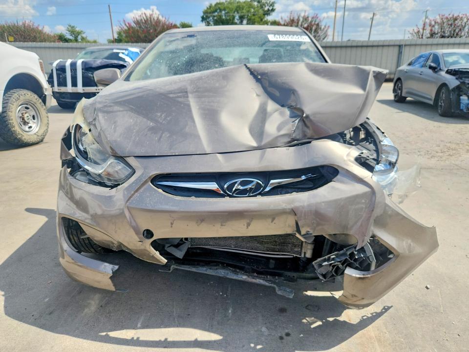2013 Hyundai Accent მანქანა იყიდება აუქციონზე, vin: KMHCU4AE6DU455478, აუქციონის ნომერი: 67899026