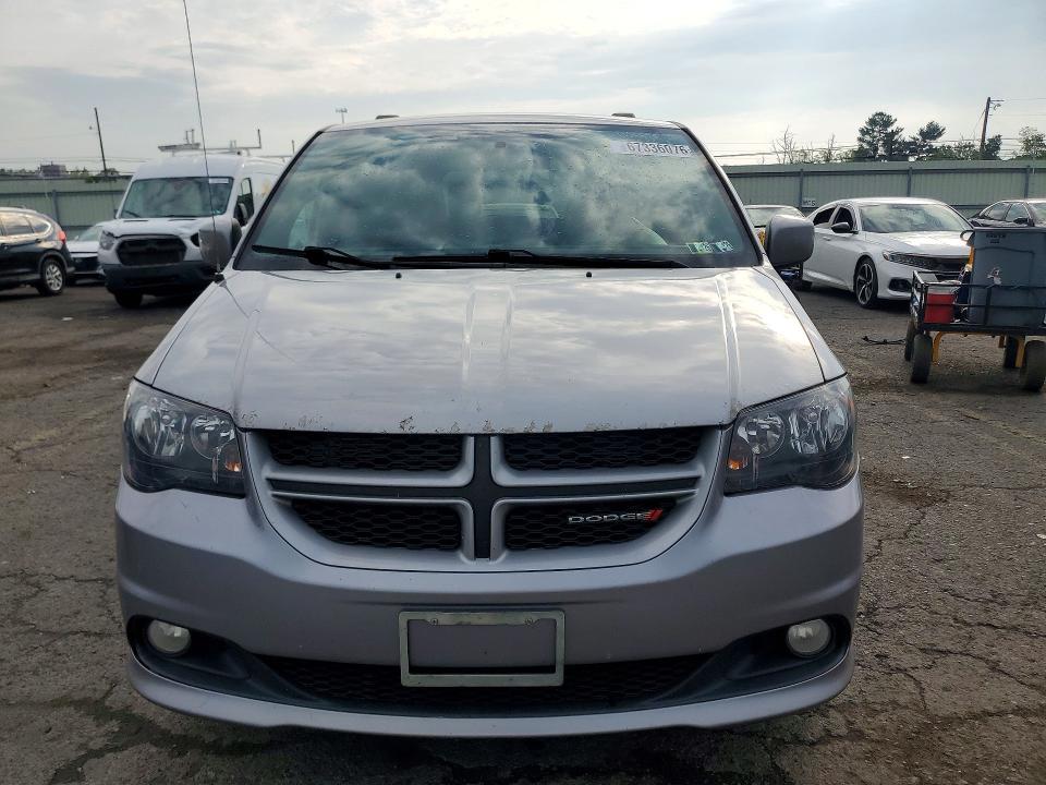 67336076 :رقم المزاد ، 2C4RDGEG0HR786846 vin ، 2017 Dodge Grand Caravan مزاد بيع