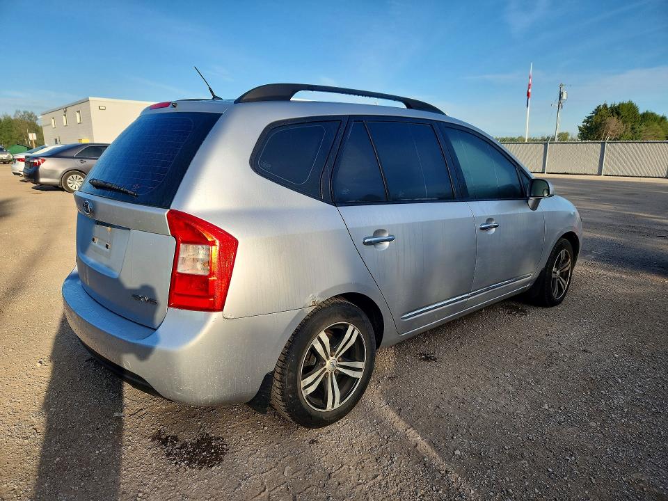 2010 Kia Rondo მანქანა იყიდება აუქციონზე, vin: KNAHH8C61A7316071, აუქციონის ნომერი: 67996286
