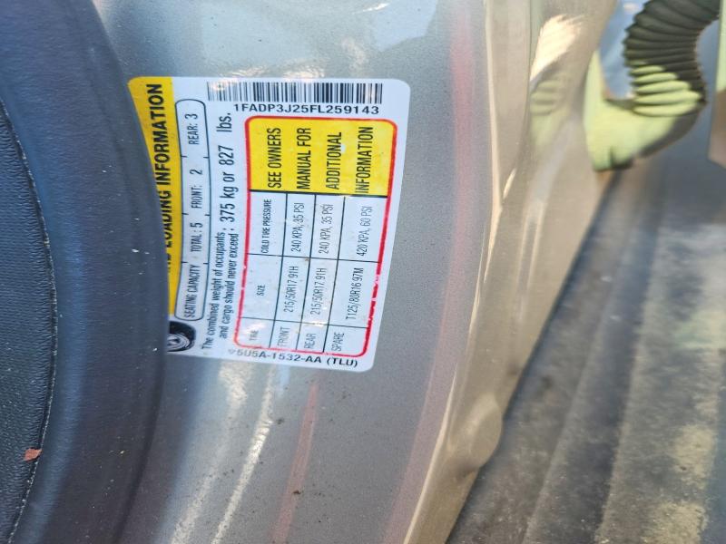 68041396 :رقم المزاد ، 1FADP3J25FL259143 vin ، 2015 Ford Focus مزاد بيع