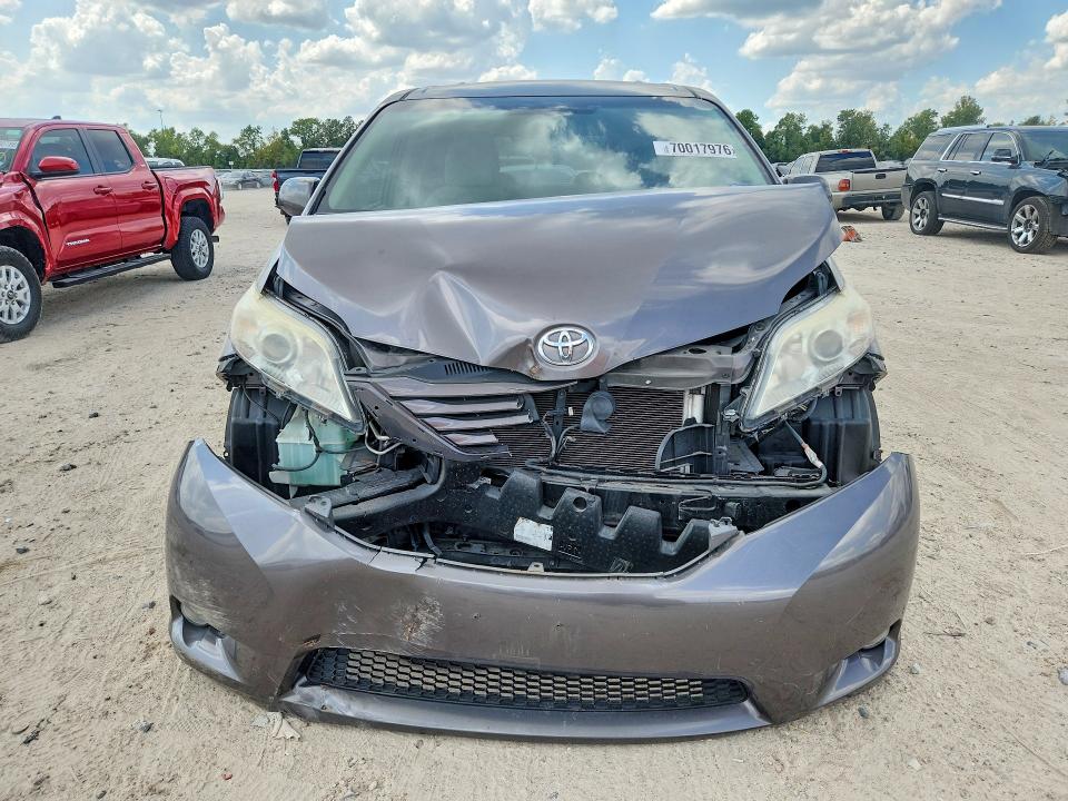 Aukcja sprzedaży 2016 Toyota Sienna, vin: 5TDKK3DC8GS710070, numer aukcji: 70017976