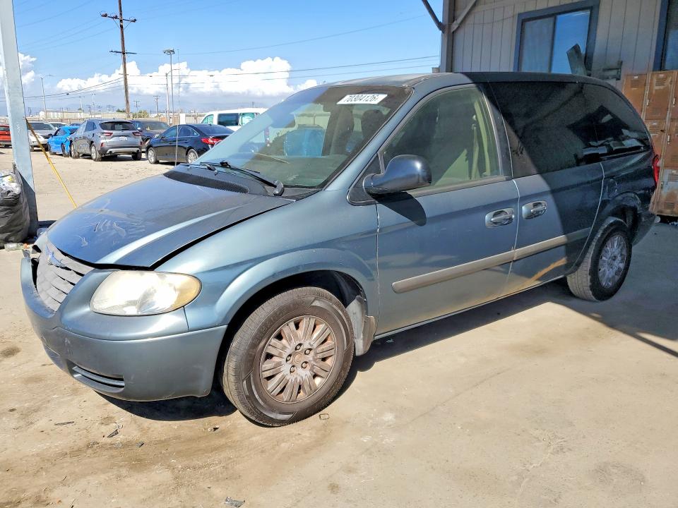 2007 Chrysler Town & Country მანქანა იყიდება აუქციონზე, vin: 1A4GJ45R77B240424, აუქციონის ნომერი: 70304126