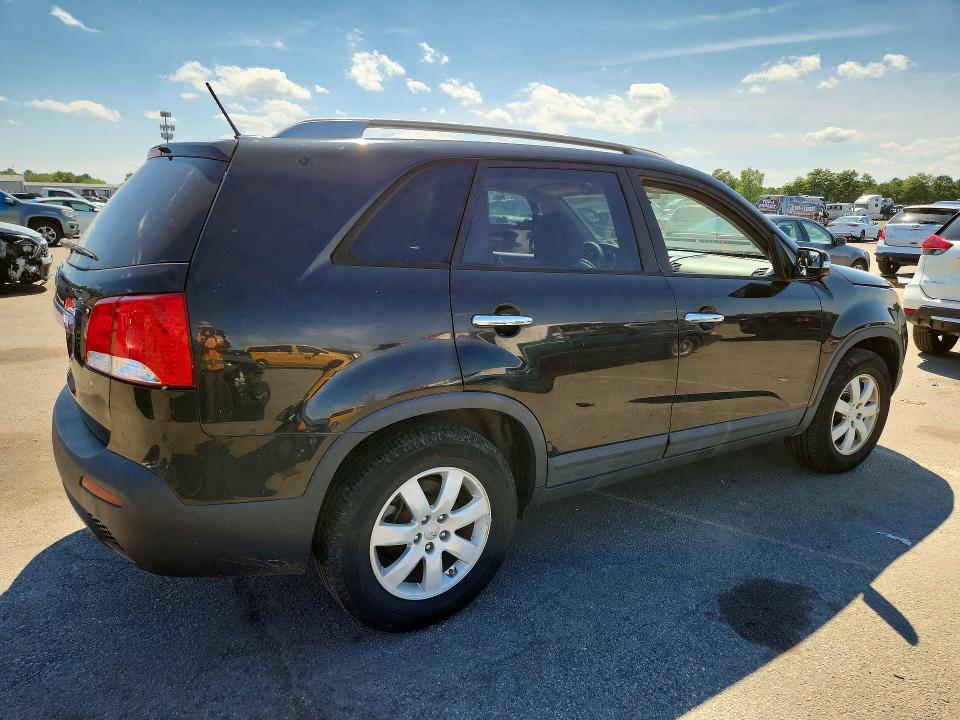 64633876 :رقم المزاد ، 5XYKT3A67DG408242 vin ، 2013 Kia Sorento مزاد بيع