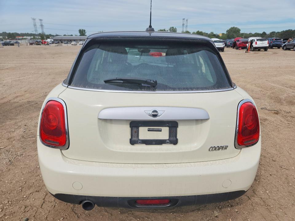 Продаж на аукціоні авто 2015 Mini Cooper, vin: WMWXS5C55FT827316, номер лоту: 68172486