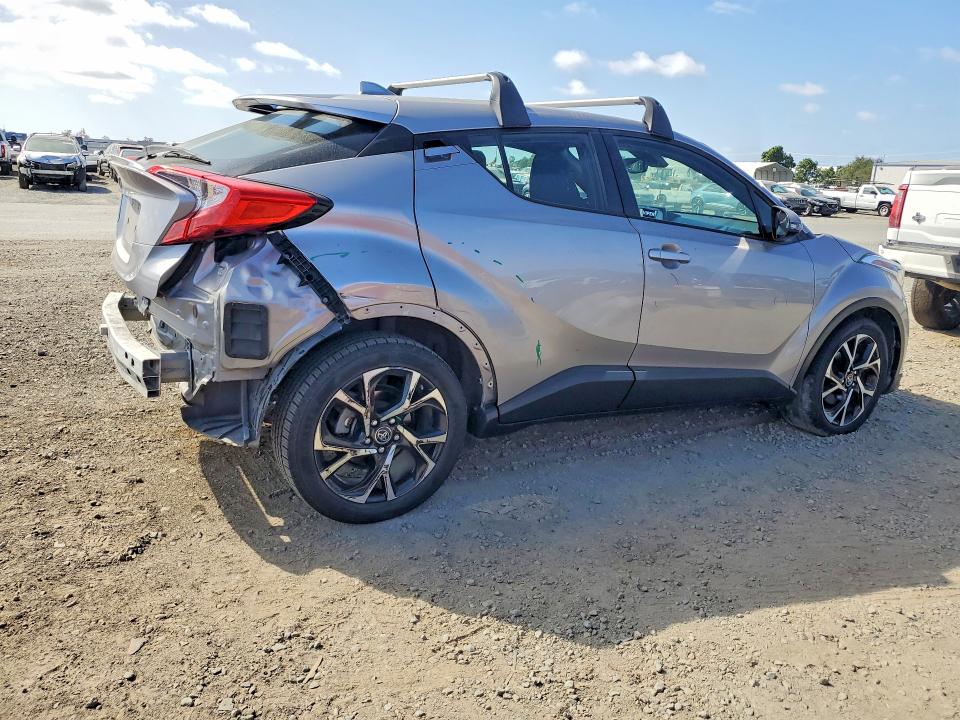 2018 Toyota C-hr მანქანა იყიდება აუქციონზე, vin: NMTKHMBX9JR032414, აუქციონის ნომერი: 69001326