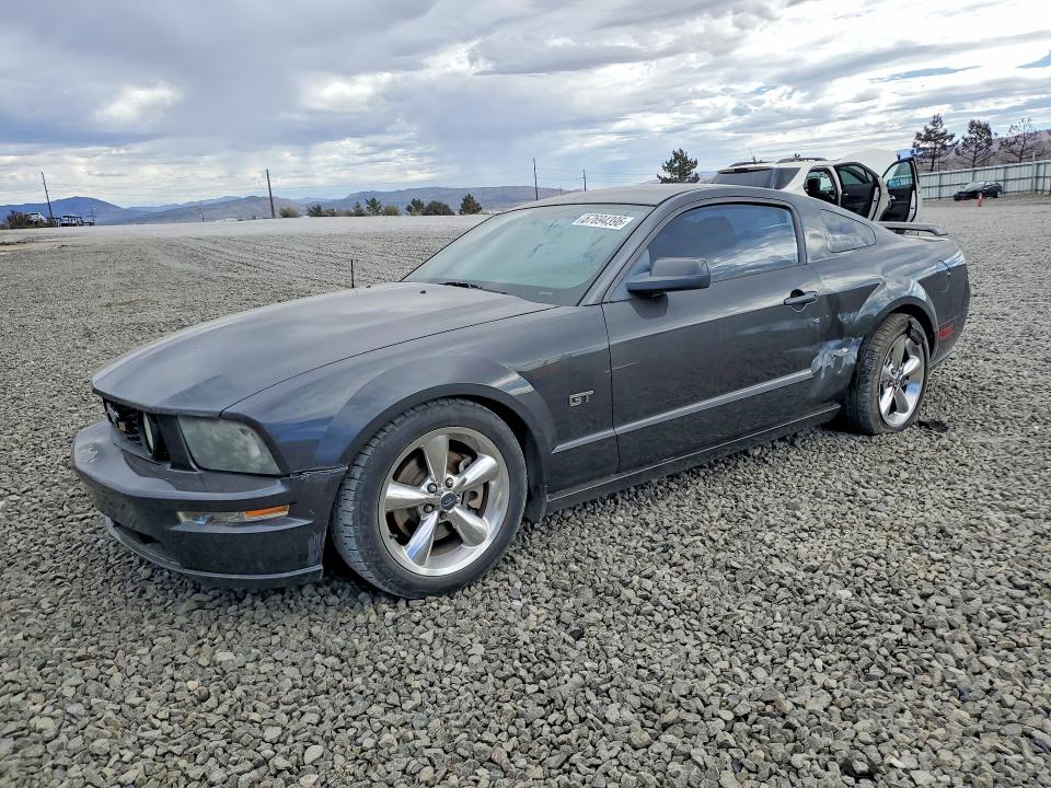 2007 Ford Mustang მანქანა იყიდება აუქციონზე, vin: 1ZVHT82H075259187, აუქციონის ნომერი: 67694396