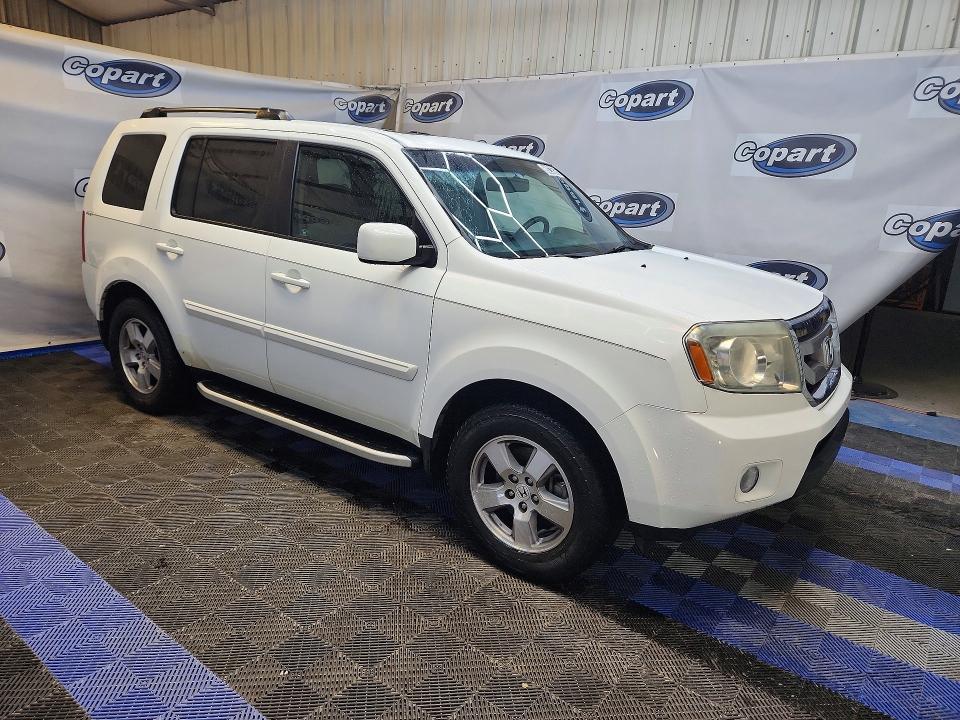 69226526 :رقم المزاد ، 5FNYF3H56BB014962 vin ، 2011 Honda Pilot مزاد بيع