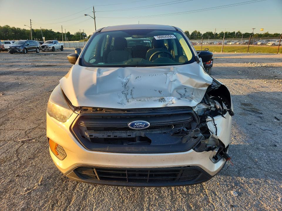 2018 Ford Escape მანქანა იყიდება აუქციონზე, vin: 1FMCU0F7XJUA20056, აუქციონის ნომერი: 68804266