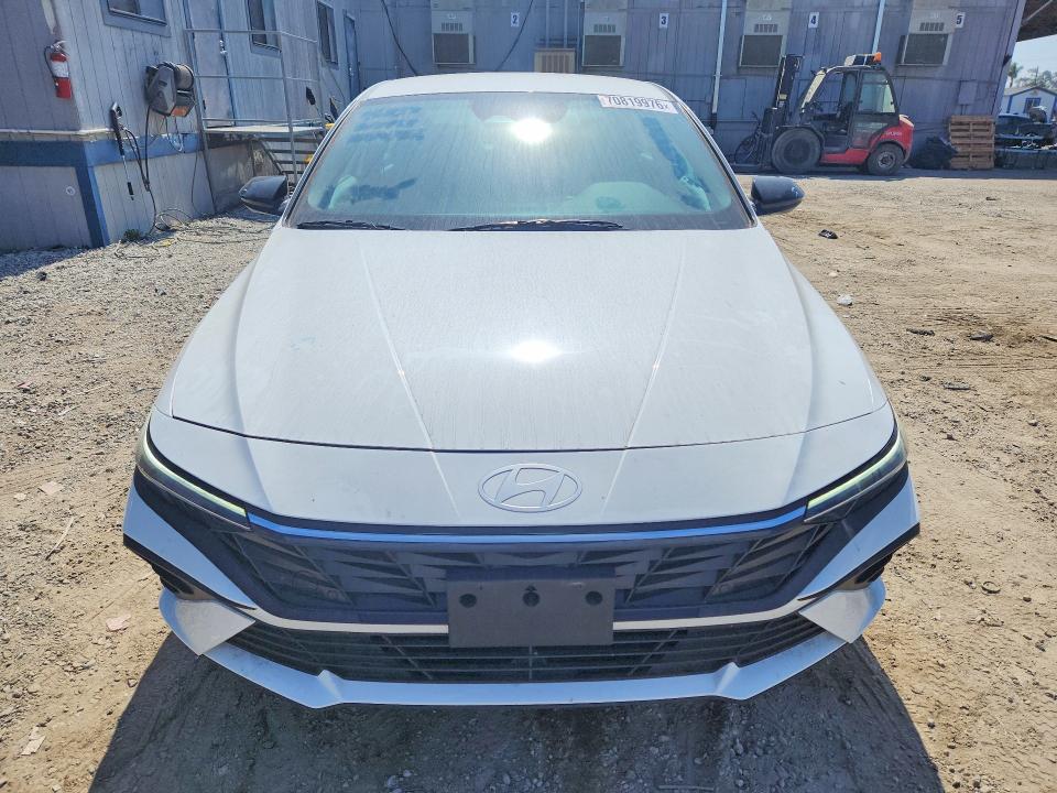 70819976 :رقم المزاد ، KMHLM4DG8SU045985 vin ، 2025 Hyundai Elantra مزاد بيع