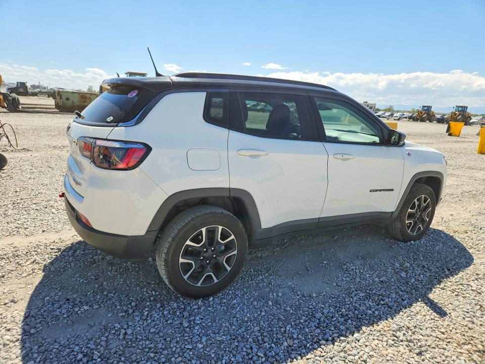67143186 :رقم المزاد ، 3C4NJDDB1MT589008 vin ، 2021 Jeep Compass مزاد بيع