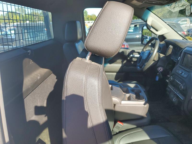 70293446 :رقم المزاد ، 1GC3YSE78LF268805 vin ، 2020 Chevrolet Silverado مزاد بيع