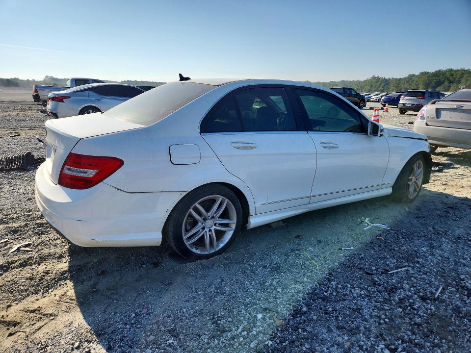 Продажа на аукционе авто 2014 Mercedes-benz C, vin: WDDGF4HB4EA965994, номер лота: 68642666