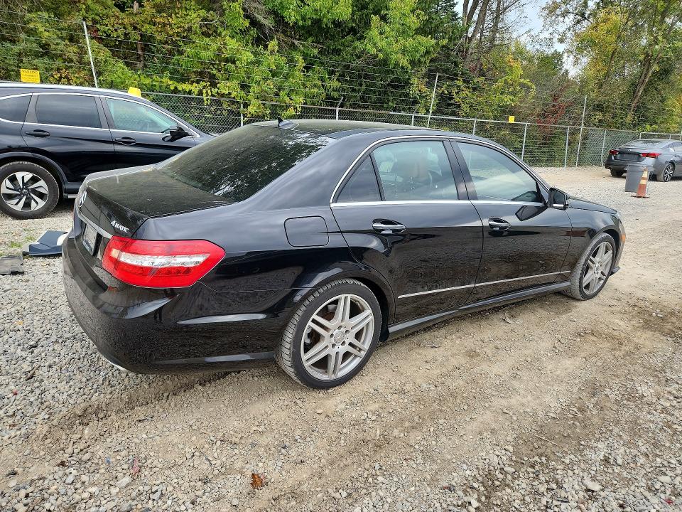 2010 Mercedes-benz E მანქანა იყიდება აუქციონზე, vin: WDDHF8HB0AA217099, აუქციონის ნომერი: 71290226