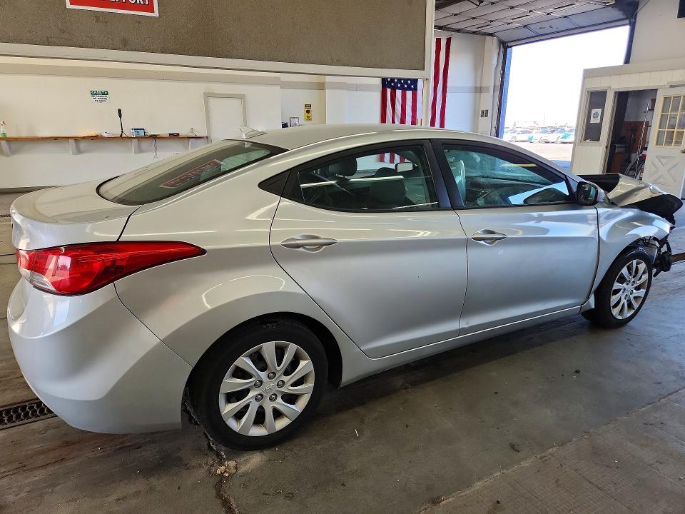 2011 Hyundai Elantra მანქანა იყიდება აუქციონზე, vin: 5NPDH4AE9BH038392, აუქციონის ნომერი: 68177856