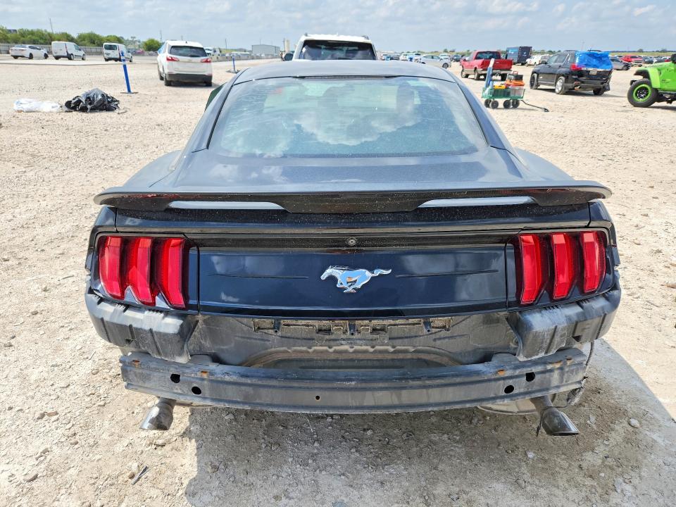 Продажа на аукционе авто 2018 Ford Mustang, vin: 1FA6P8TH8J5108432, номер лота: 69621536