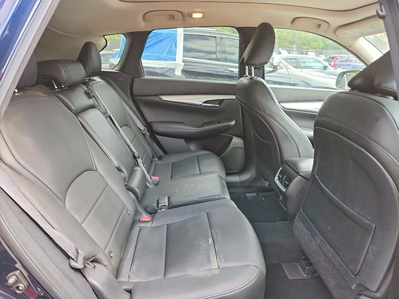 68540106 :رقم المزاد ، 3PCAJ5M3XKF135509 vin ، 2019 Infiniti Qx50 مزاد بيع