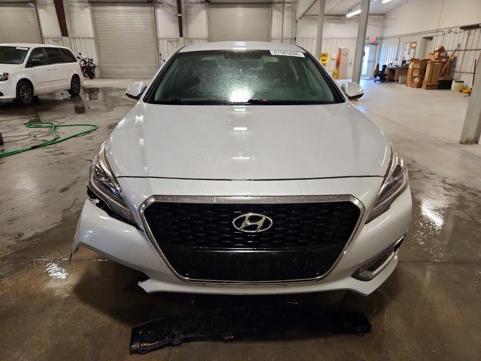 Продажа на аукционе авто 2017 Hyundai Sonata Hybrid, vin: KMHE24L15HA054567, номер лота: 67565886