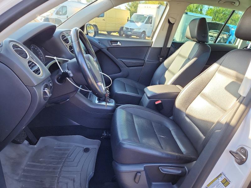 70562876 :رقم المزاد ، WVGBV7AX1BW518788 vin ، 2011 Volkswagen Tiguan مزاد بيع