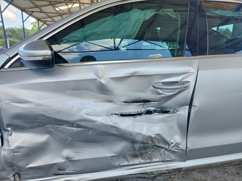 68965926 :رقم المزاد ، 1VWBA7A35JC043740 vin ، 2018 Volkswagen Passat مزاد بيع