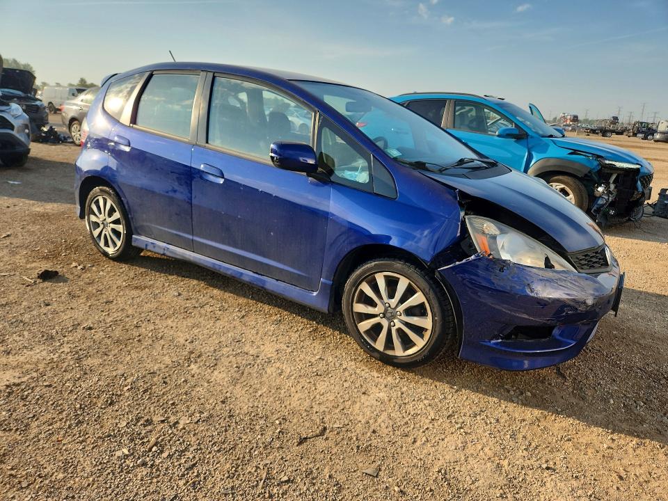 2013 Honda Fit მანქანა იყიდება აუქციონზე, vin: JHMGE8H55DC069347, აუქციონის ნომერი: 64459326