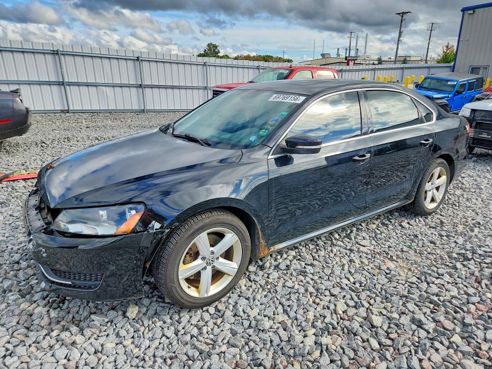 69769156 :رقم المزاد ، 1VWBH7A31DC006877 vin ، 2013 Volkswagen Passat مزاد بيع