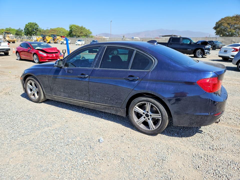 70715346 :رقم المزاد ، WBA3C1C55EK115641 vin ، 2014 Bmw 328 مزاد بيع