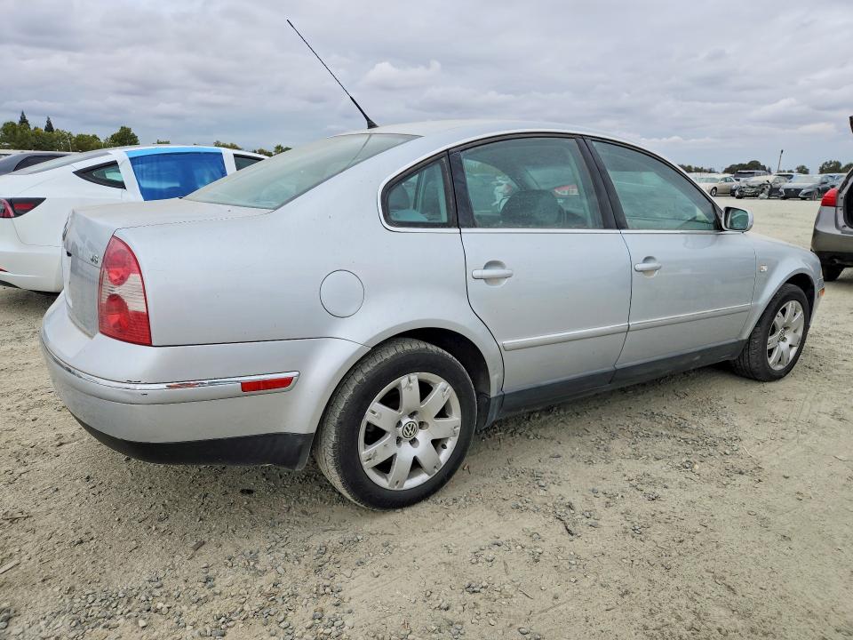 Продажа на аукционе авто 2003 Volkswagen Passat, vin: WVWRH63B03P038324, номер лота: 67459596