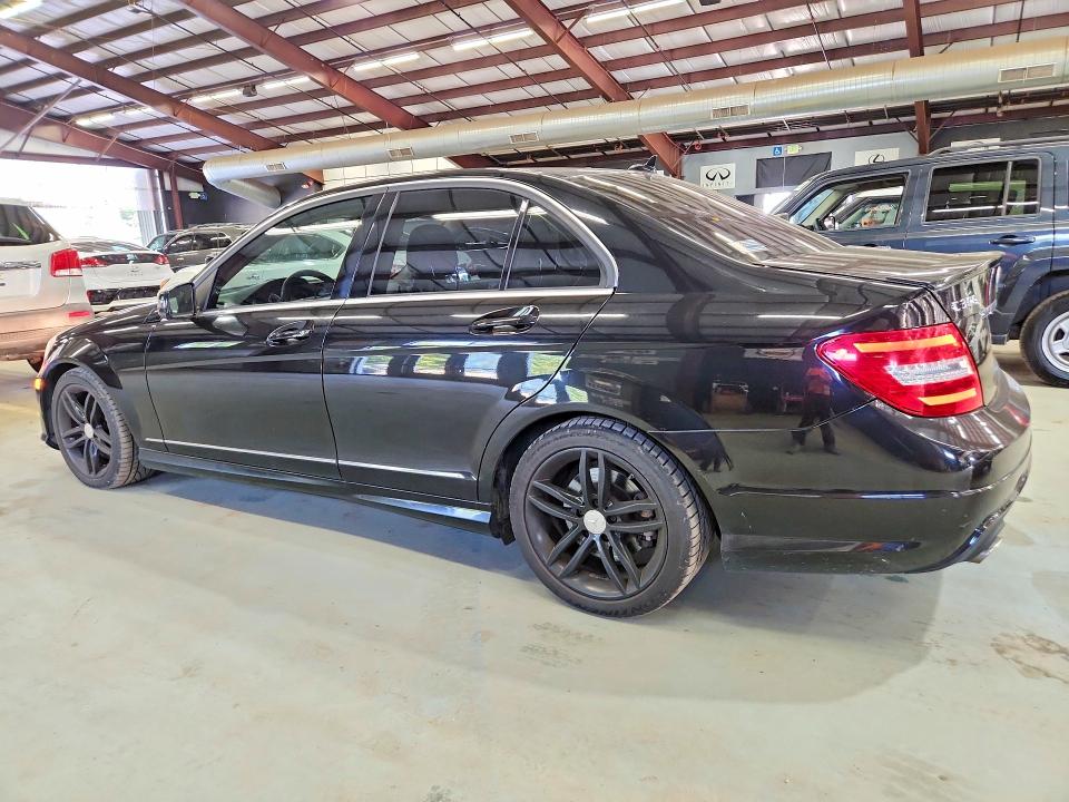 68648356 :رقم المزاد ، WDDGF8AB7DR295486 vin ، 2013 Mercedes-benz C مزاد بيع