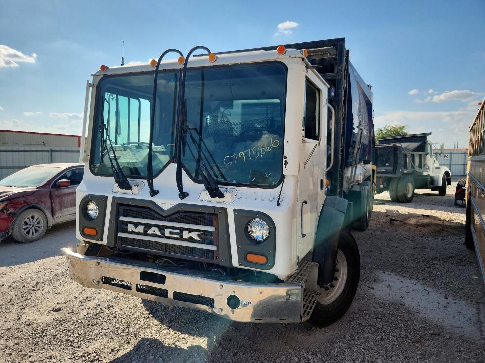 Продажа на аукционе авто 2013 Mack 600, vin: 1M2AV17C7DM010353, номер лота: 67975866