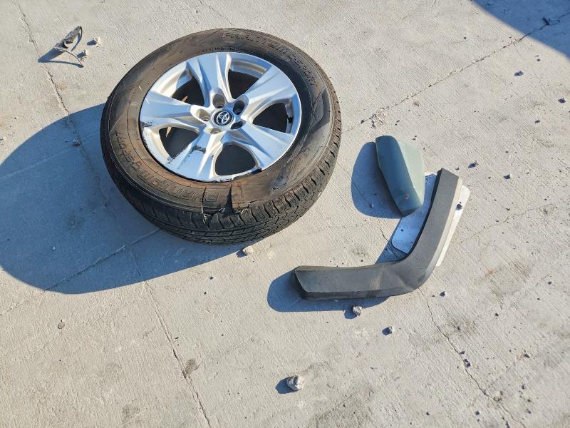 2020 Toyota Rav4 მანქანა იყიდება აუქციონზე, vin: 2T3W1RFV9LW074824, აუქციონის ნომერი: 69090216