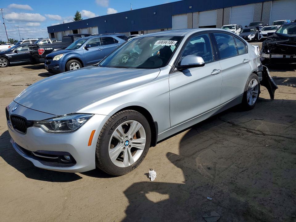 2016 Bmw 328 მანქანა იყიდება აუქციონზე, vin: WBA8E3C53GK501313, აუქციონის ნომერი: 69696106