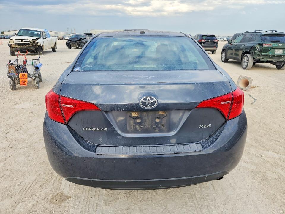 2018 Toyota Corolla მანქანა იყიდება აუქციონზე, vin: 5YFBURHE6JP777386, აუქციონის ნომერი: 67744896