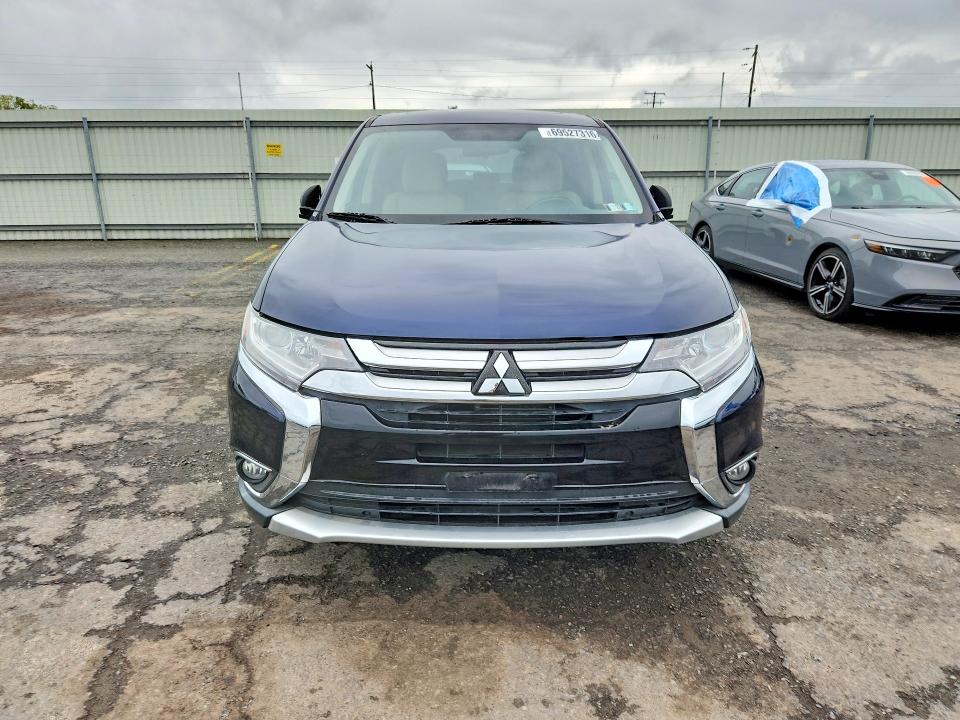 Продажа на аукционе авто 2018 Mitsubishi Outlander, vin: JA4AZ3A31JZ071509, номер лота: 69527316