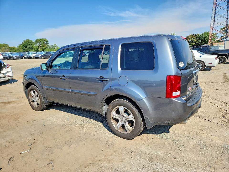 65605586 :رقم المزاد ، 5FNYF4H4XDB015239 vin ، 2013 Honda Pilot مزاد بيع