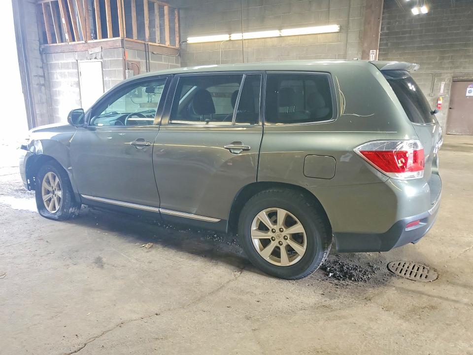 67149026 :رقم المزاد ، 5TDBK3EH3CS105460 vin ، 2012 Toyota Highlander مزاد بيع