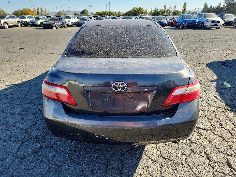 70315476 :رقم المزاد ، 4T1BE46K27U098943 vin ، 2007 Toyota Camry مزاد بيع