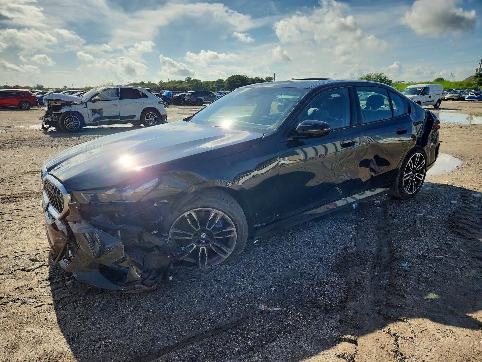 67496336 :رقم المزاد ، WBA53FJ0XTCX57194 vin ، 2026 Bmw 530 مزاد بيع