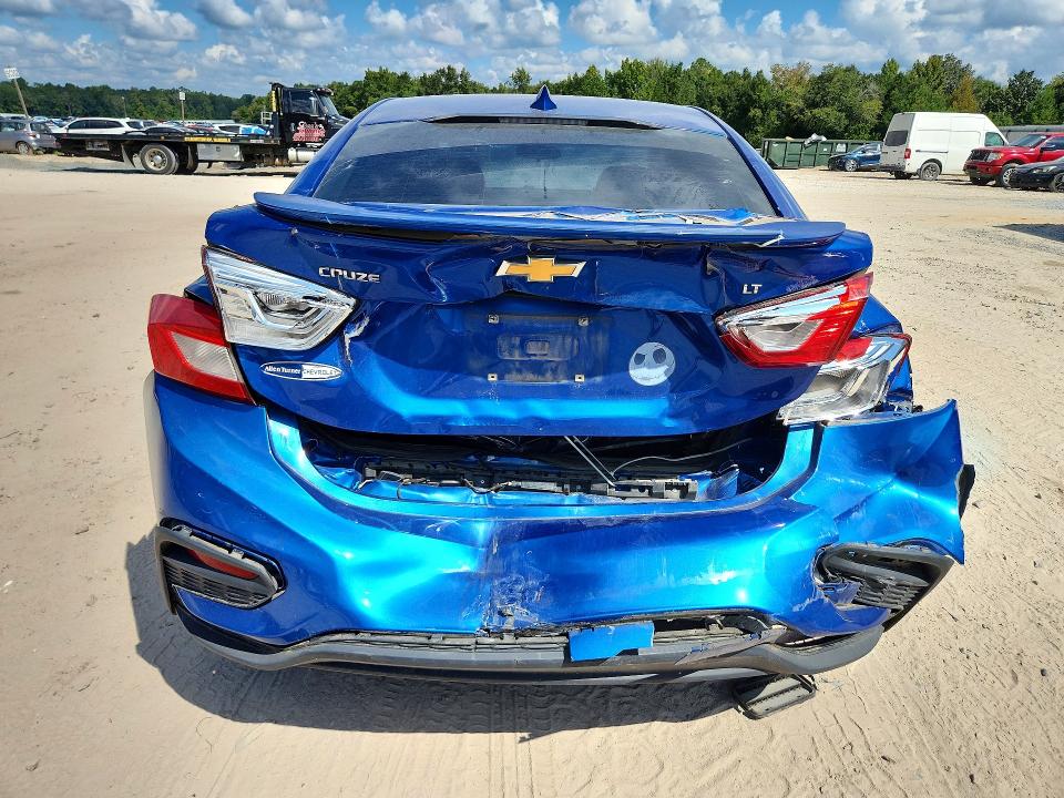 Продаж на аукціоні авто 2018 Chevrolet Cruze, vin: 1G1BE5SM8J7148969, номер лоту: 69306146