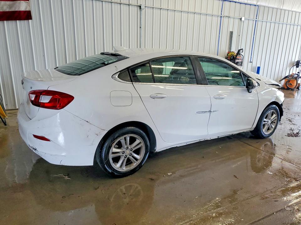 68233526 :رقم المزاد ، 1G1BE5SM0G7237413 vin ، 2016 Chevrolet Cruze مزاد بيع